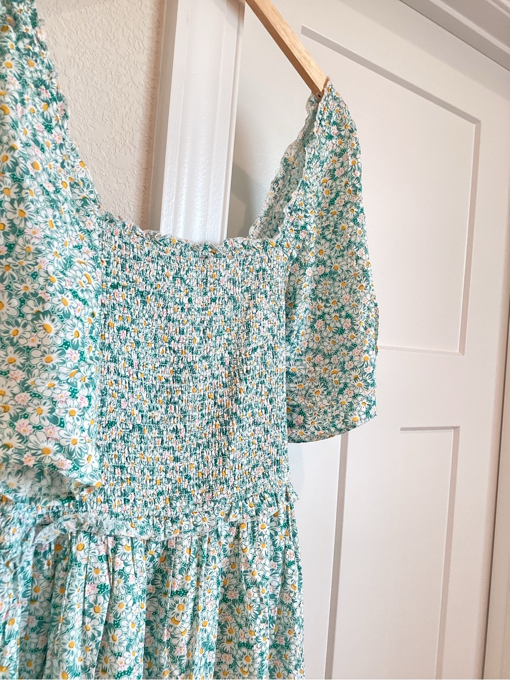Baltic Born Regina Smocked Short-Sleeve Tiered Maxi Dress Green Floral NEW XL - Picture 10 of 14